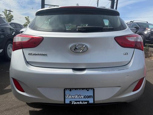 Shimmering Silver Metallic 2013 Hyundai Elantra GT Base