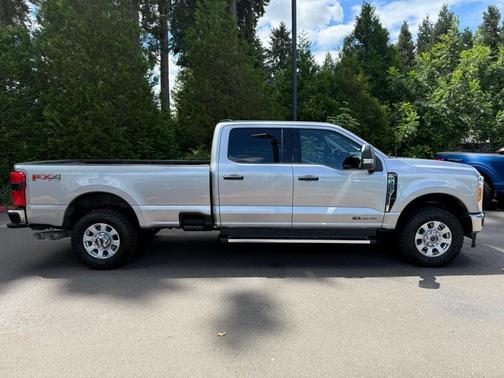 2023 Ford F-350 XLT