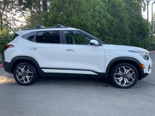 2023 Kia Seltos SX