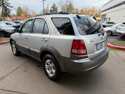 2005 Kia Sorento LX