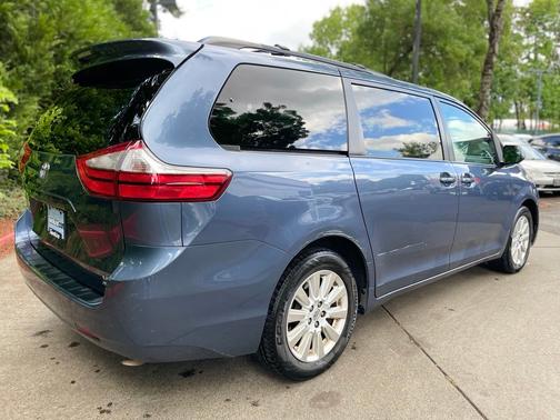 Shoreline Mist 2015 Toyota Sienna LE