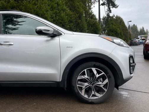 2022 Kia Sportage EX