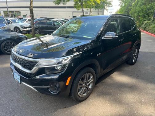 2021 Kia Seltos S