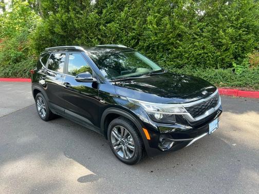 2021 Kia Seltos S