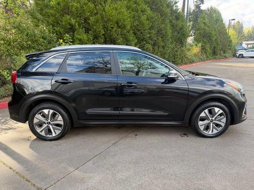 2022 Kia Niro EV EX