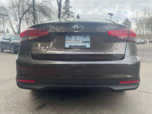 Titanium Bronze 2018 Kia Forte LX