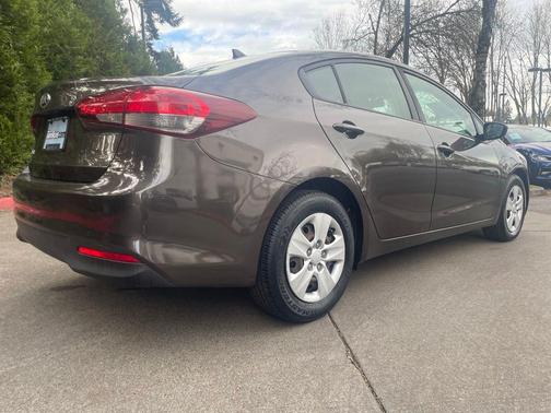 Titanium Bronze 2018 Kia Forte LX
