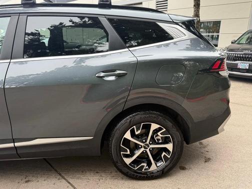 2024 Kia Sportage Hybrid EX