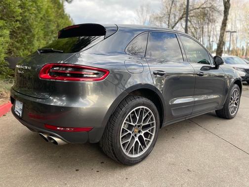 2018 Porsche Macan S