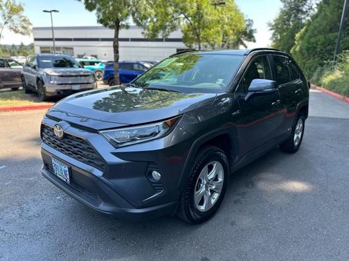2019 Toyota RAV4 Hybrid XLE