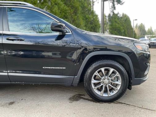 2019 Jeep Cherokee Latitude Plus