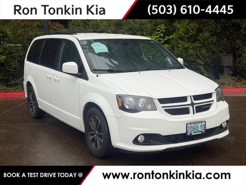 White Knuckle Clearcoat 2018 Dodge Grand Caravan GT