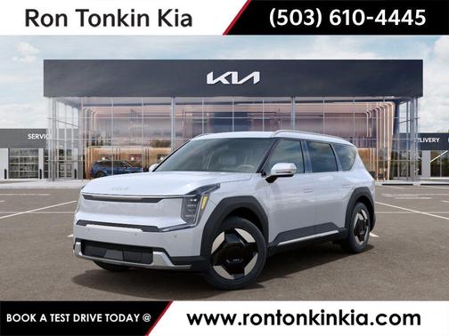 Glacial White Pearl 2026 Kia EV9 Wind