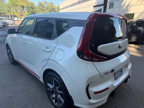Snow White Pearl 2021 Kia Soul GT-Line