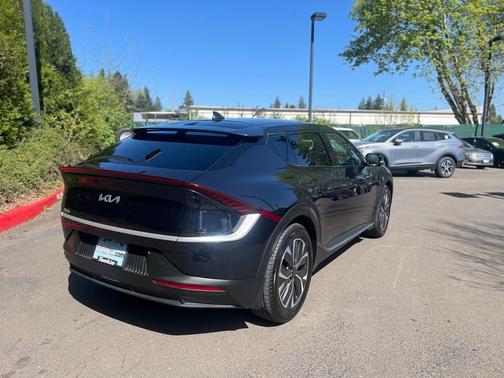 2024 Kia EV6 Light