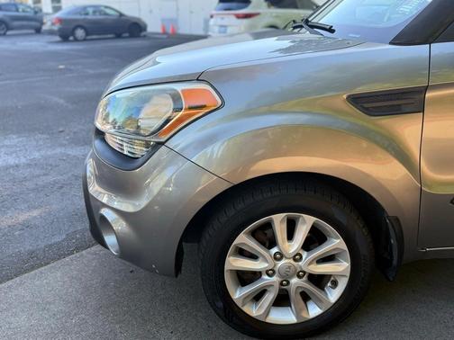 2013 Kia Soul +
