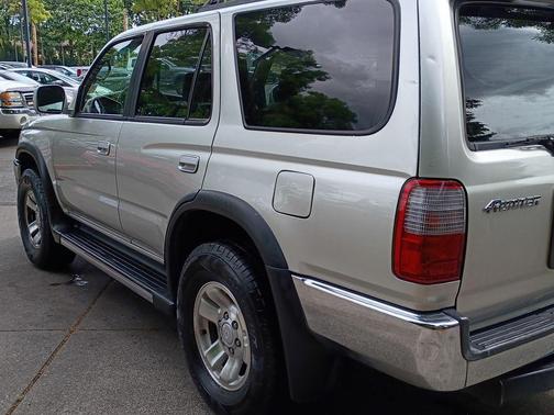 2000 Toyota 4Runner SR5