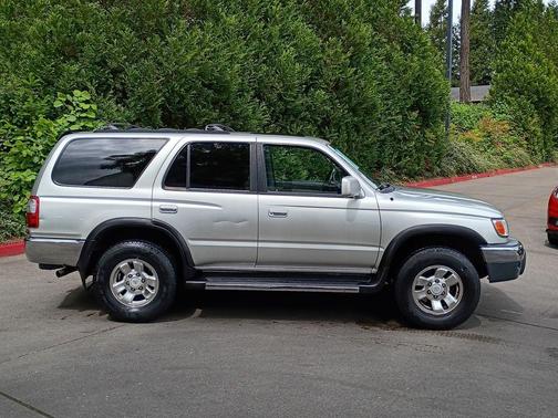 2000 Toyota 4Runner SR5