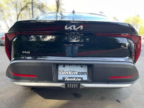 Aurora Black Pearl 2025 Kia K4 EX