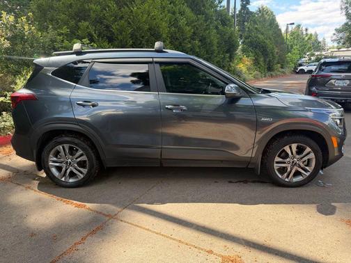 Gravity Gray 2021 Kia Seltos S