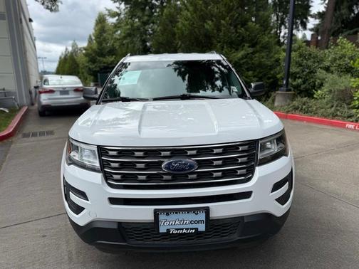 2017 Ford Explorer Base