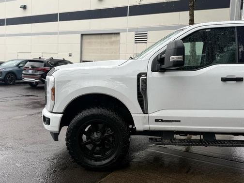 2024 Ford F-350 Lariat Super Duty