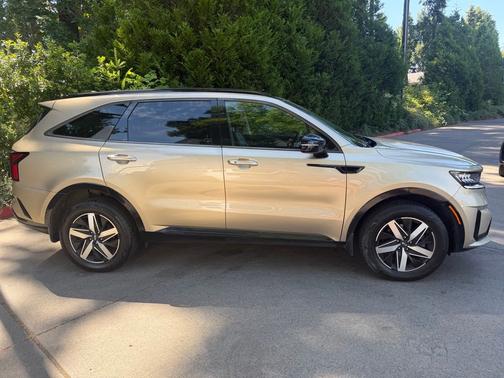 Crystal Beige 2021 Kia Sorento EX