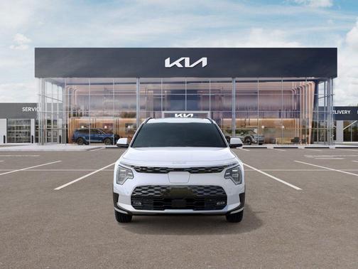Snow White Pearl 2026 Kia Niro EV Wave