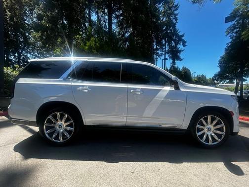 2022 Cadillac Escalade Premium Luxury Platinum