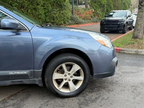 2013 Subaru Outback 2.5i Premium