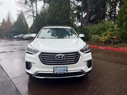 2017 Hyundai SANTA FE SE