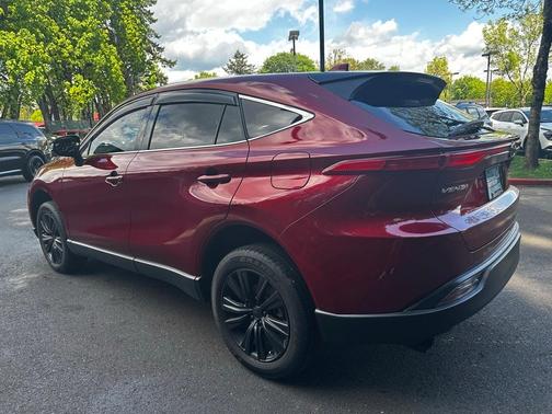 2023 Toyota Venza XLE