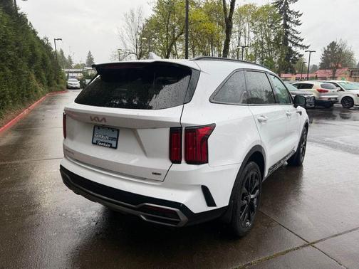 Glacial White Pearl 2023 Kia Sorento SX