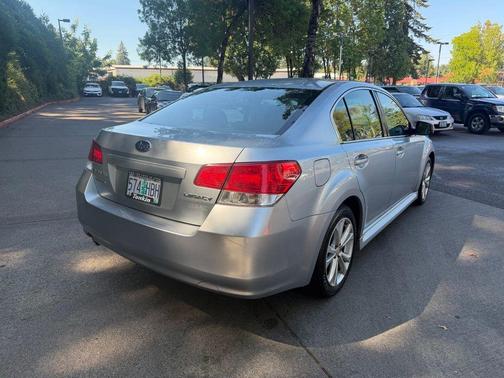 2013 Subaru Legacy 2.5i