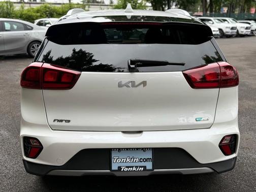 2022 Kia Niro LXS