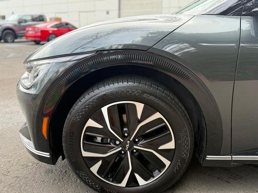 2024 Kia EV6 Wind