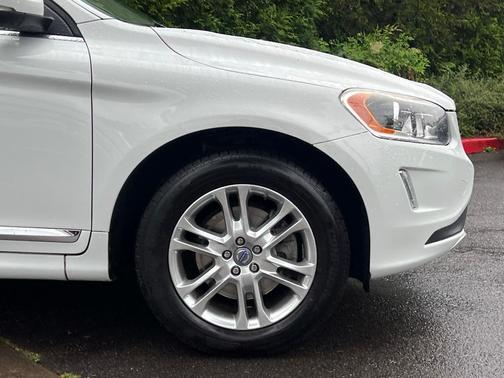 2015 Volvo XC60 T5 Premier