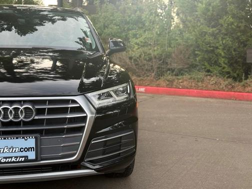 2018 Audi Q5 2.0T Premium Plus