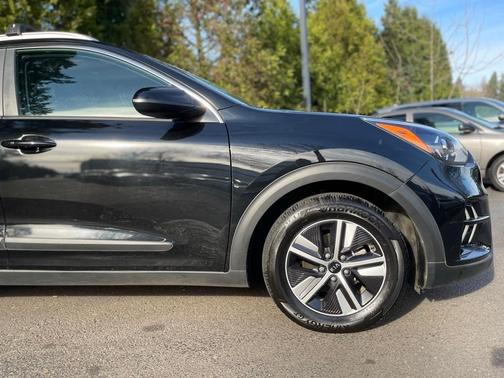 2020 Kia Niro Plug-In Hybrid LXS