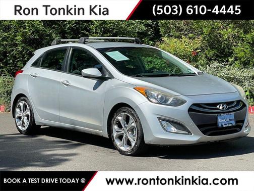 Shimmering Silver Metallic 2013 Hyundai Elantra GT Base
