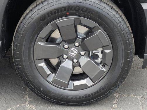 Crystal Black Pearl 2026 Honda Passport RTL