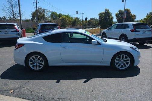 Casablanca White 2014 Hyundai Genesis Coupe 2.0T Premium