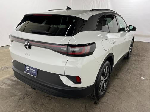 2023 Volkswagen ID.4 Pro