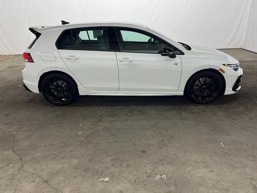 2025 Volkswagen Golf R 2.0T Black Edition