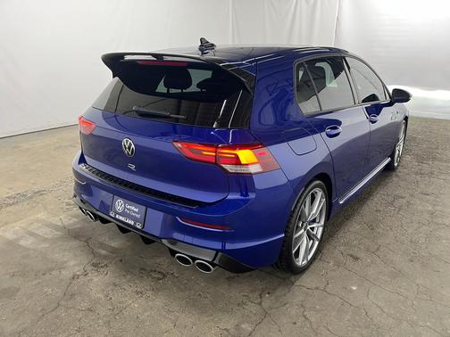 Lapiz Blue Metallic 2024 Volkswagen Golf R 2.0T