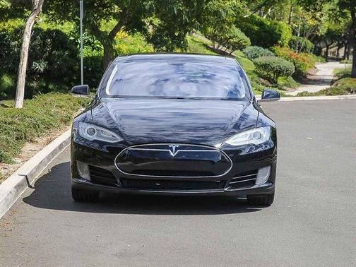 2013 Tesla Model S Base