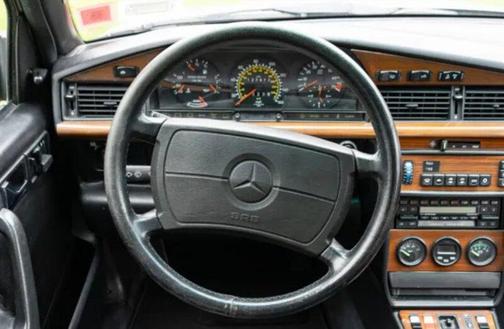 1987 Mercedes-Benz 190 E16