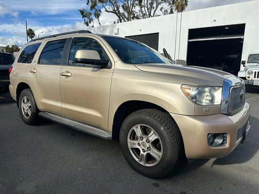 2013 Toyota Sequoia SR5