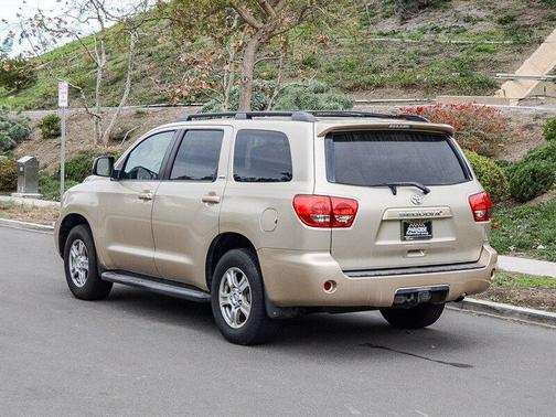 2013 Toyota Sequoia SR5