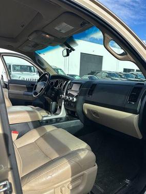 2013 Toyota Sequoia SR5